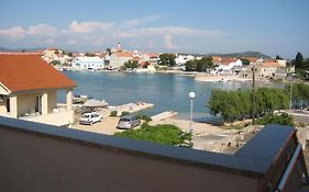 Apartments Jakovcev